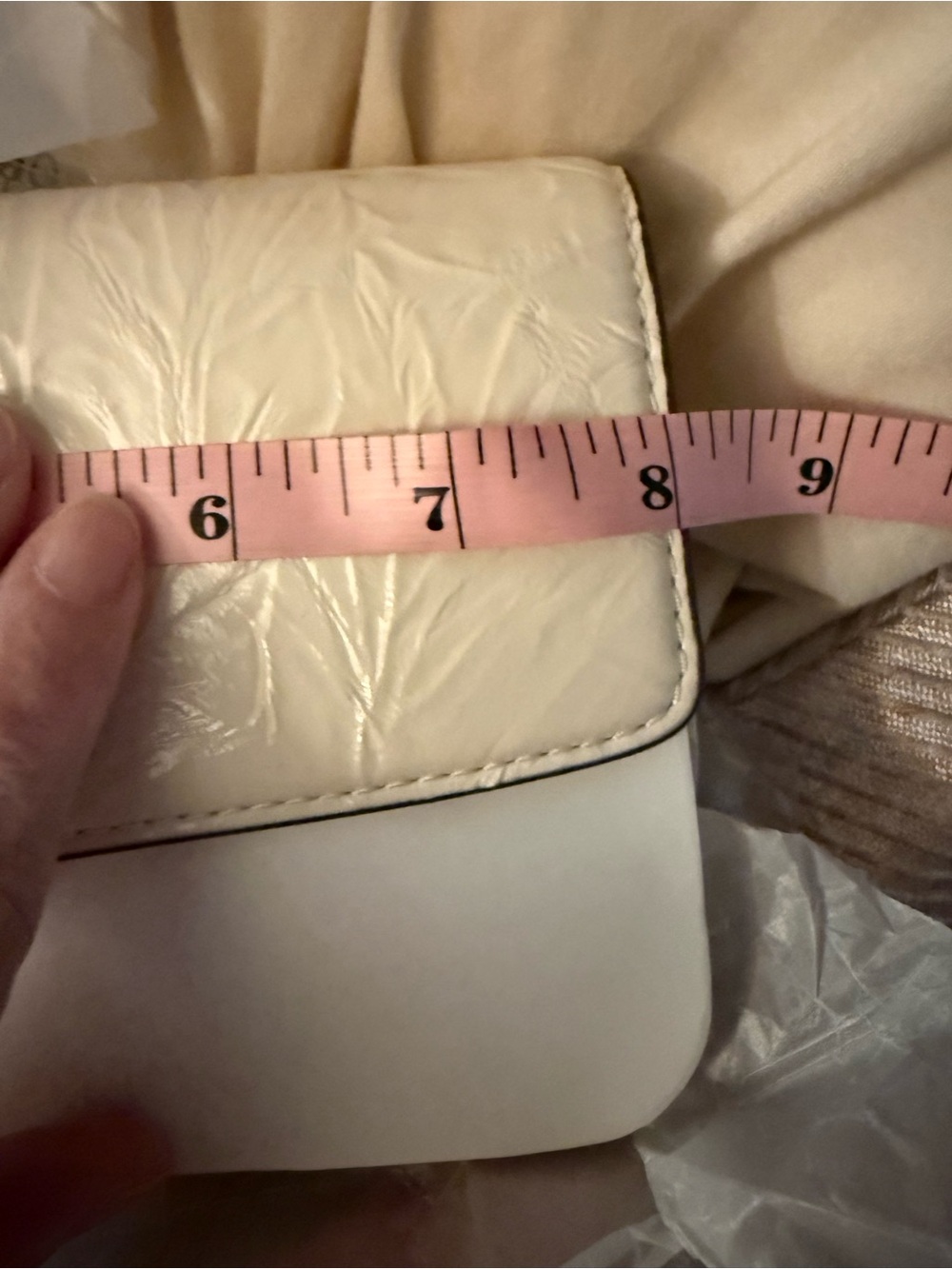 Tory Burch Cream Leather Crossbody Bag includes Gift Bag - Picture 2 of 3